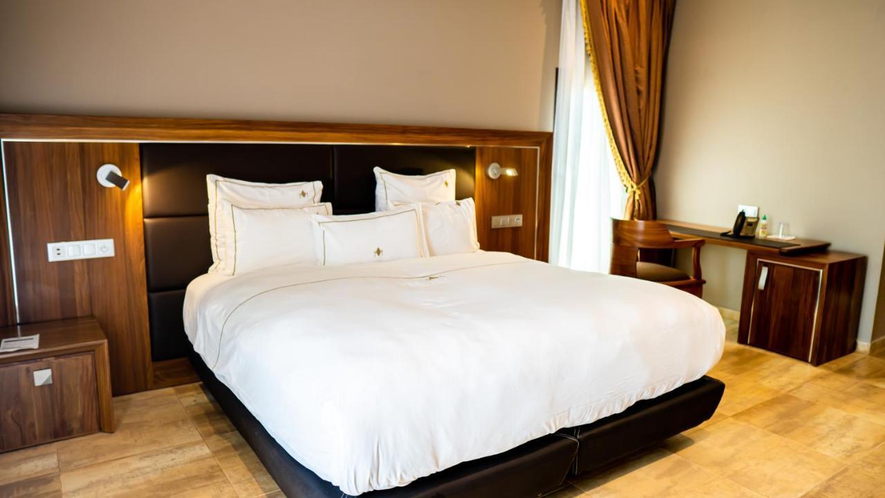 Tagidor Garden Resort And Spa Bangou Экстерьер фото